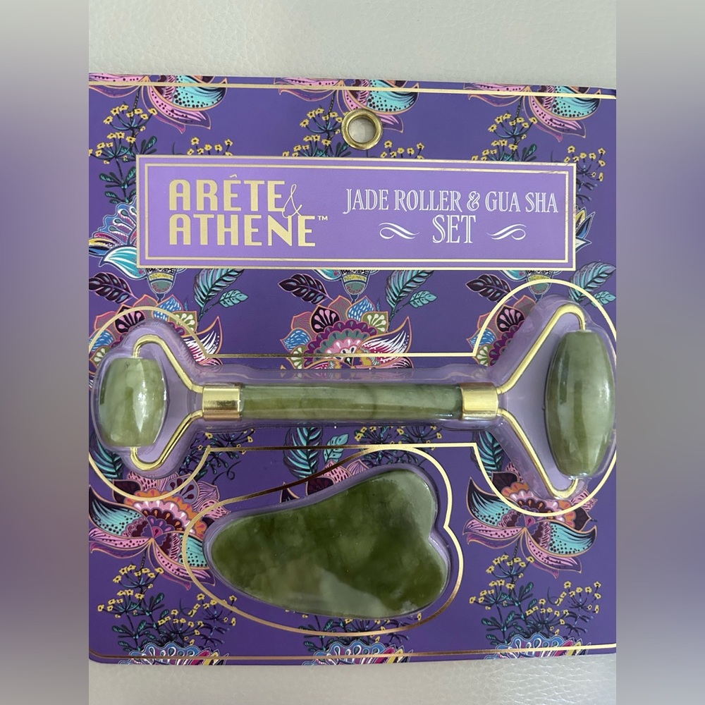 ARETE & ATHENE • Jade Roller & Gua Sha Set •